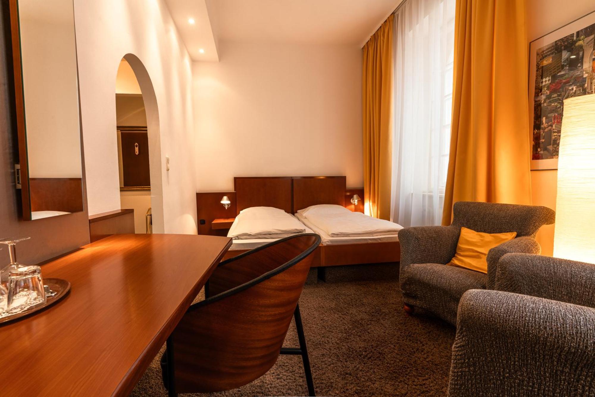 Hotel Carlton Мюнхен Екстер'єр фото